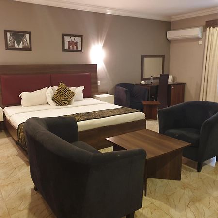 Visa Karena Hotels Port Harcourt Exterior photo