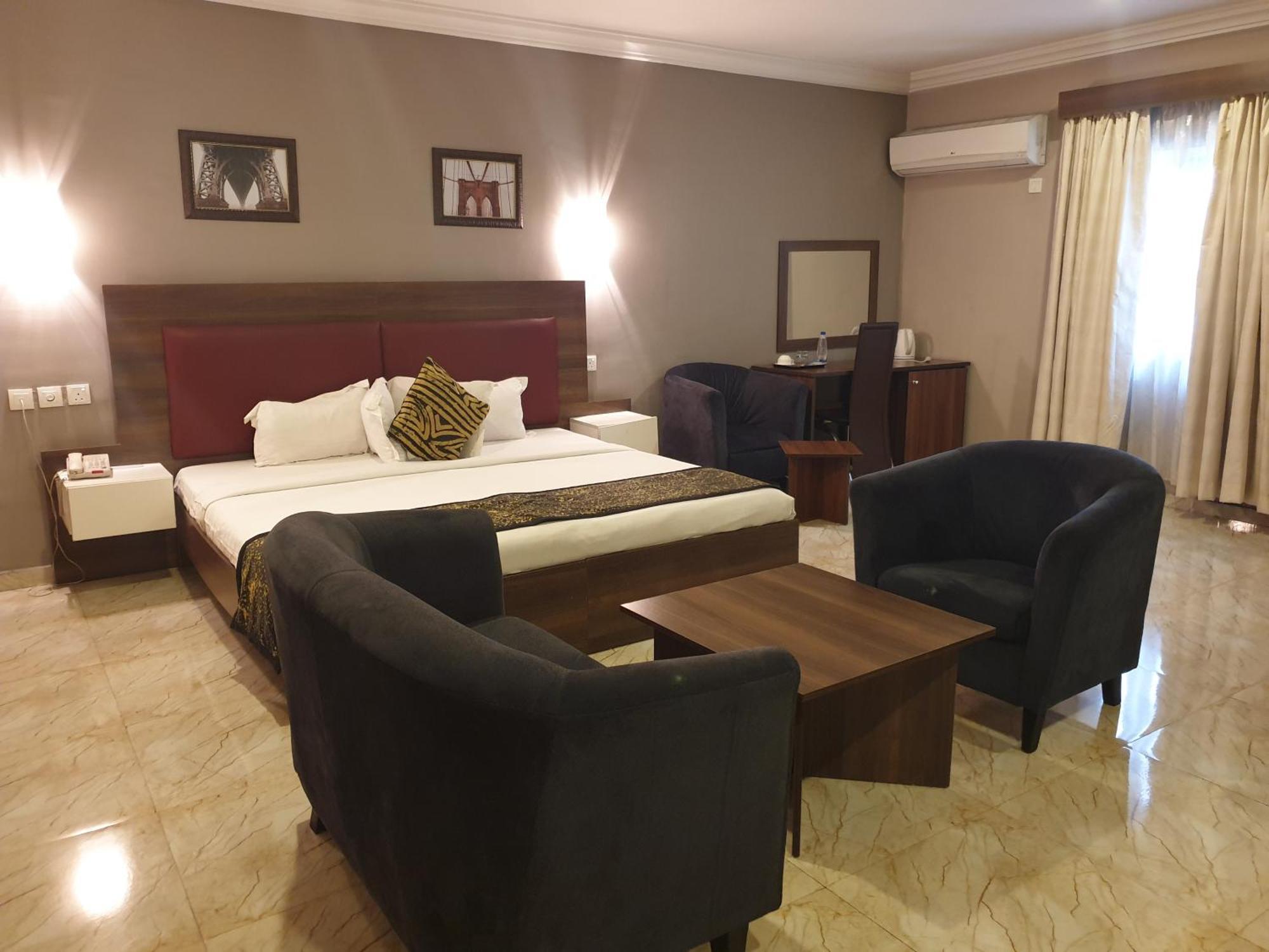 Visa Karena Hotels Port Harcourt Exterior photo
