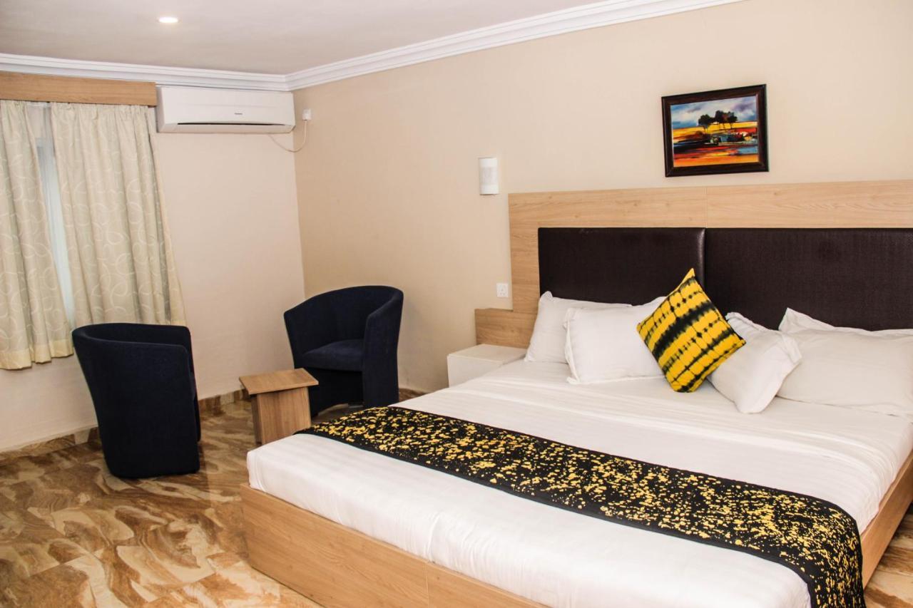 Visa Karena Hotels Port Harcourt Exterior photo