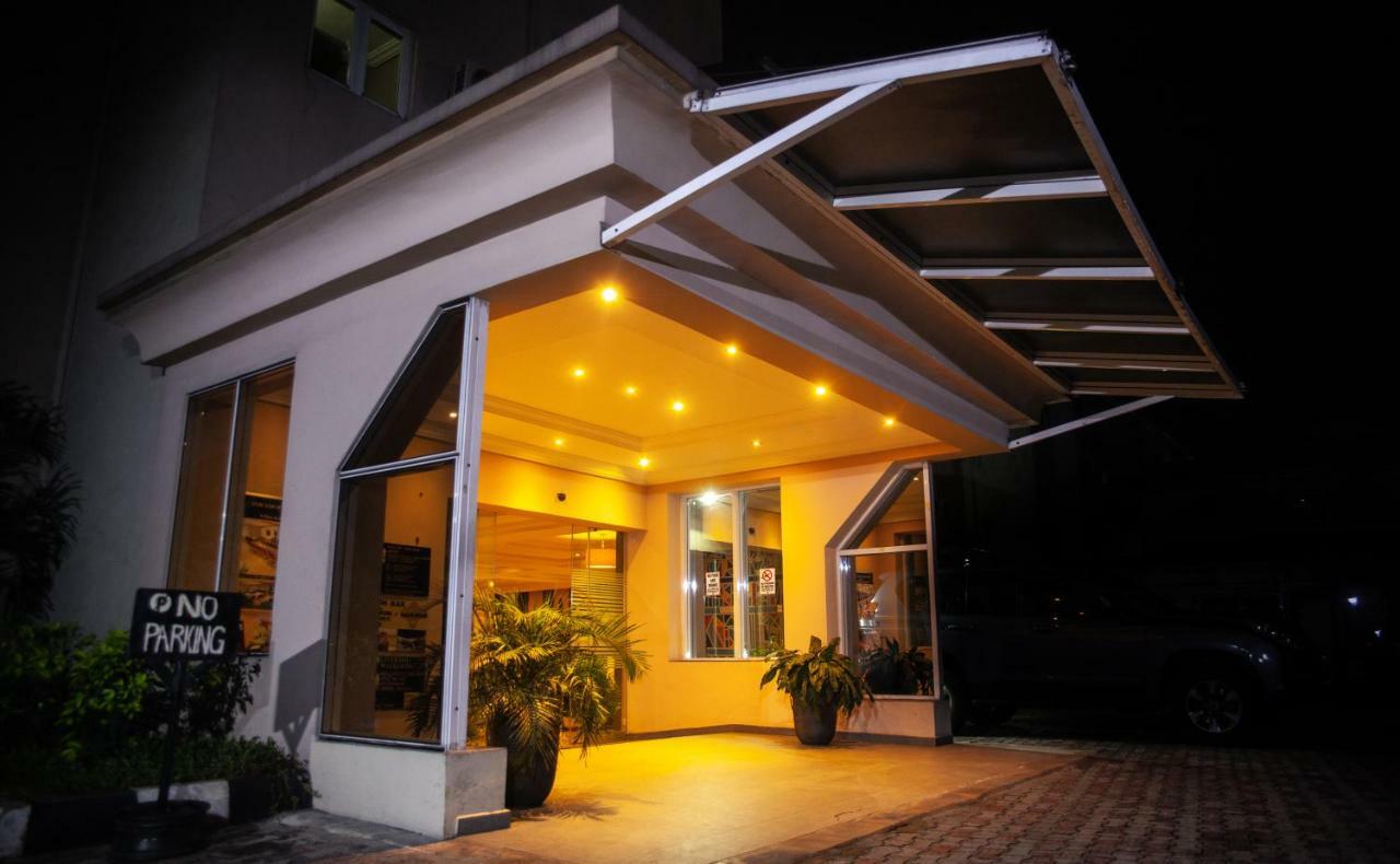 Visa Karena Hotels Port Harcourt Exterior photo