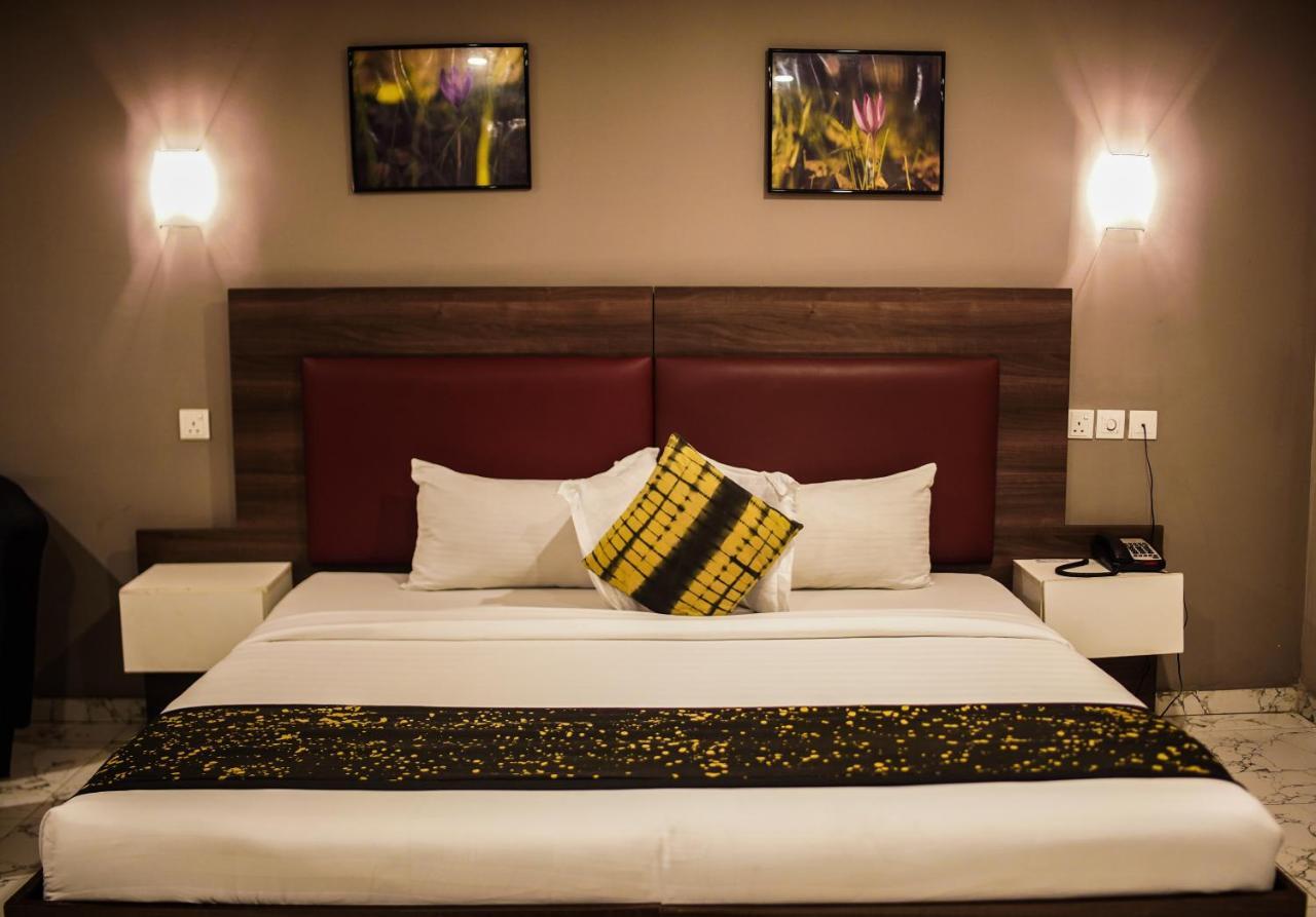 Visa Karena Hotels Port Harcourt Exterior photo