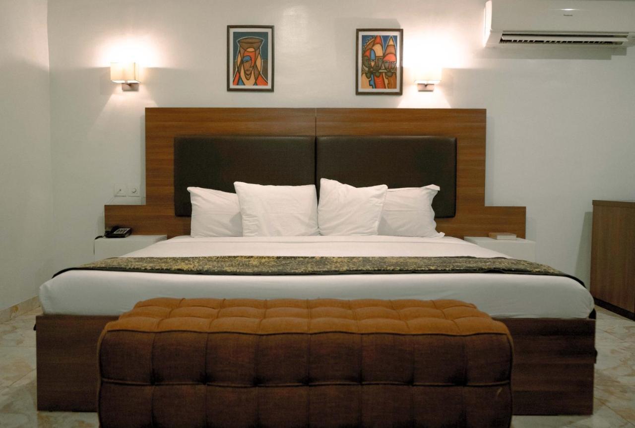 Visa Karena Hotels Port Harcourt Exterior photo